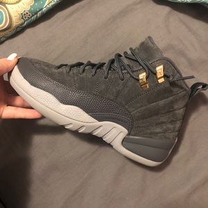 Jordan grey retro 12